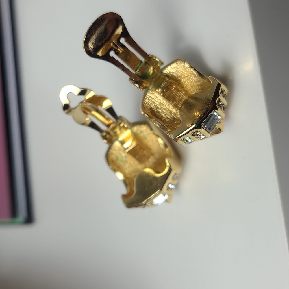 Christan Dior Gold Plated Earrings Clip On With Crystal / Amethyst  Repaired - Picture 14 of 16